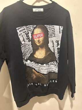 Black Graphic Crewneck Sweater - 'Super' Mona Lisa Print